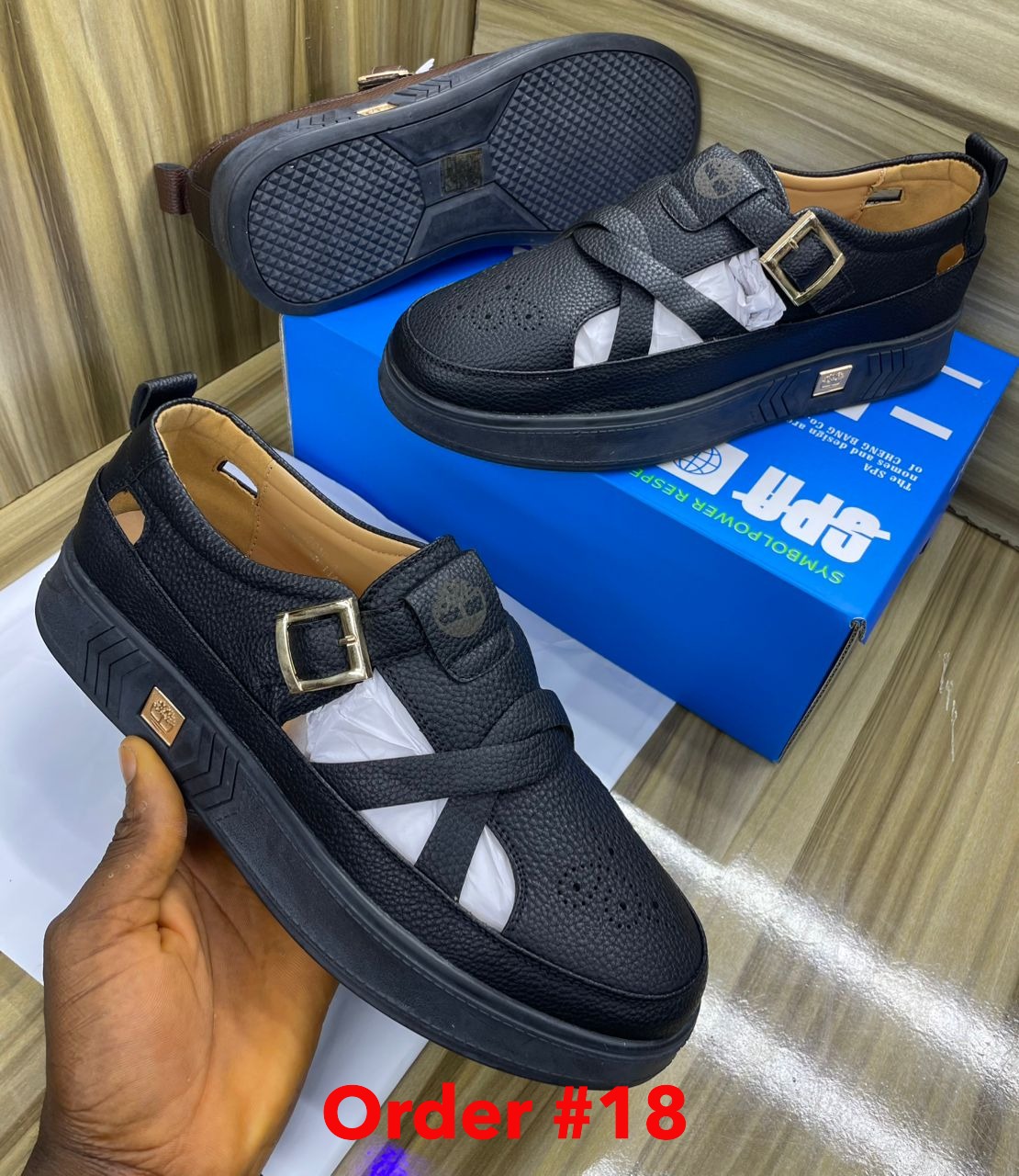 Black sanda1