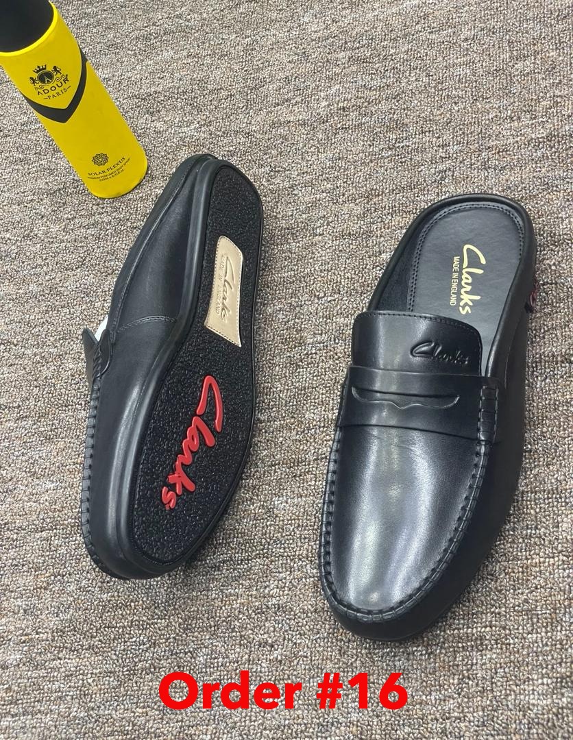 Plain black clark half sole1
